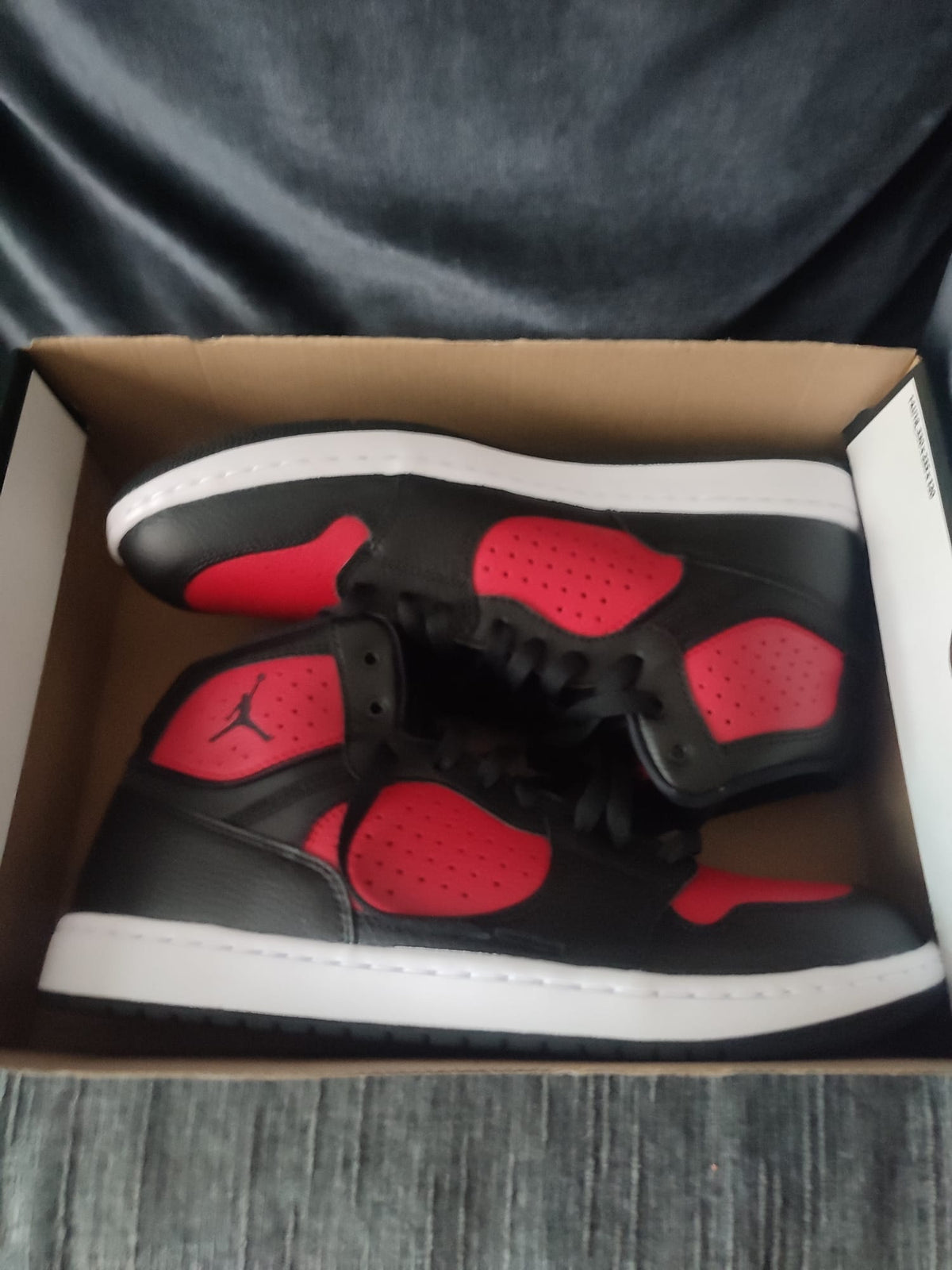 NIKE Jordan Access