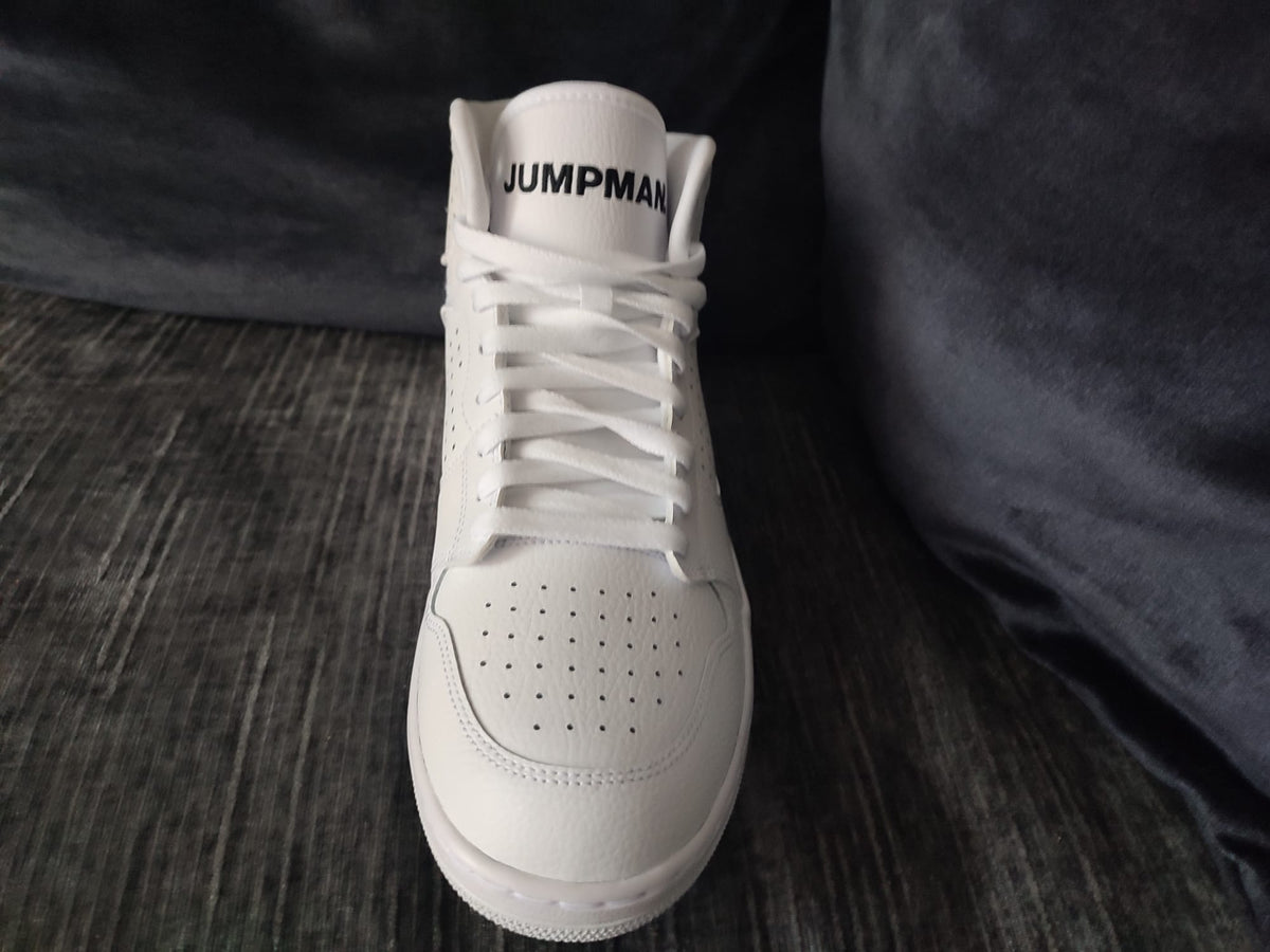NIKE Jordan Access