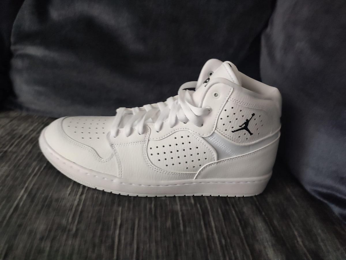 NIKE Jordan Access